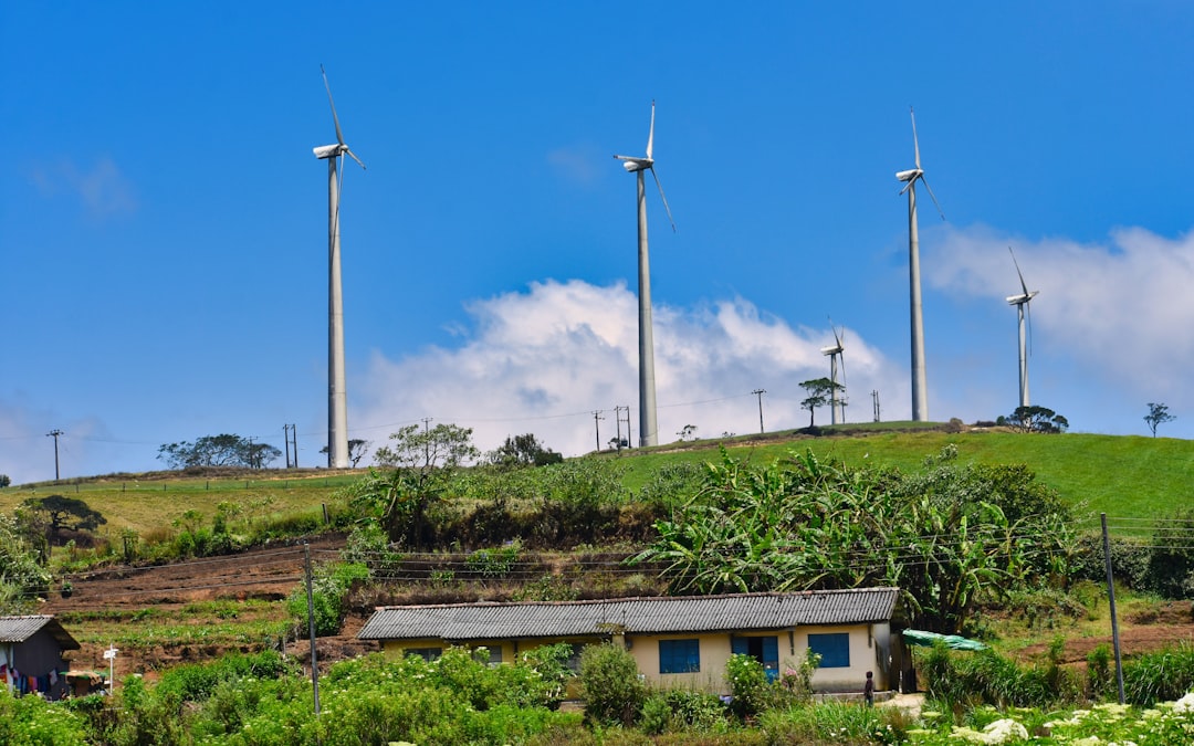 Energetski izazovi i održiva rješenja za budućnost.
